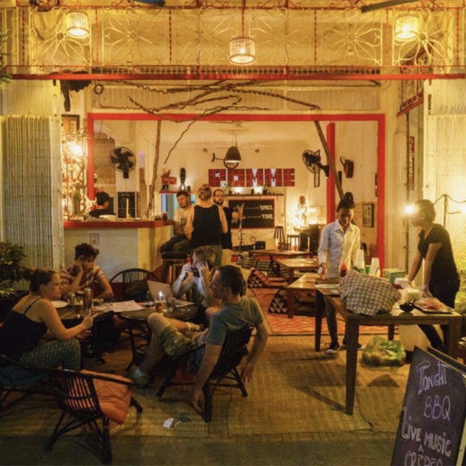 Pomme-Hostel-Bar-Restaurant