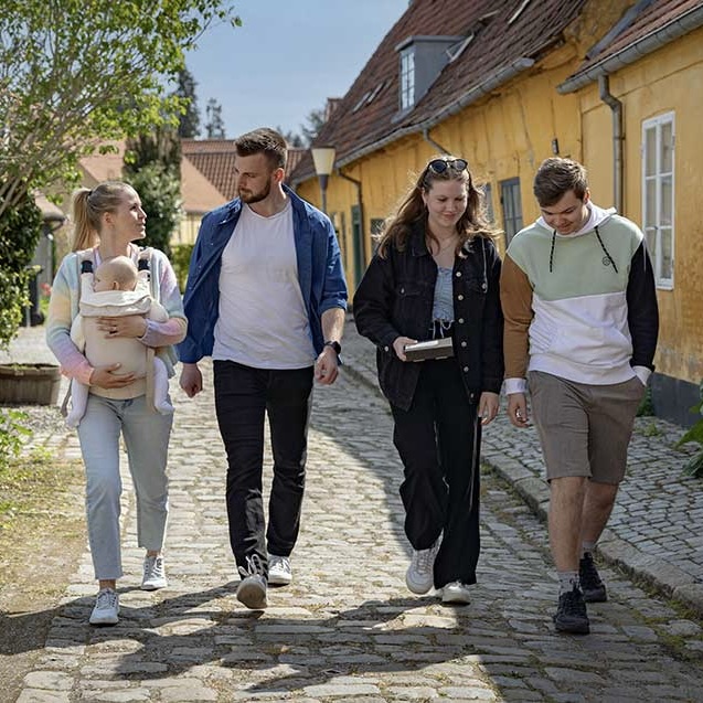 Go-Mystery-Maribo-Soe-Skattejagt-oplevelse-byrundtur-lolland-Escaperoom-turist-schnitzeljagd-stadtrallye